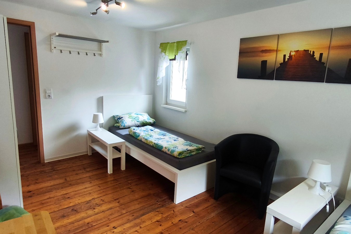 Zimmer Hamburg im Apartment Hintertaunus – weitere Ansicht